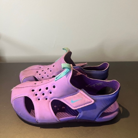 Nike purple water shoes toddler size 9C - Picture 1 of 8